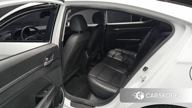 Hyundai Avante AD 2018 Белый из Кореи, фото 3