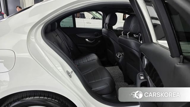 Mercedes-Benz C-Class W205 2019 Белый из Кореи, фото 3
