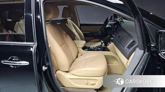 Kia The New Carnival 2018 Черный из Кореи, фото 3