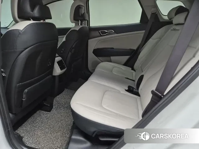 Kia Sportage 5th Generation 2021 Белый из Кореи, фото 3