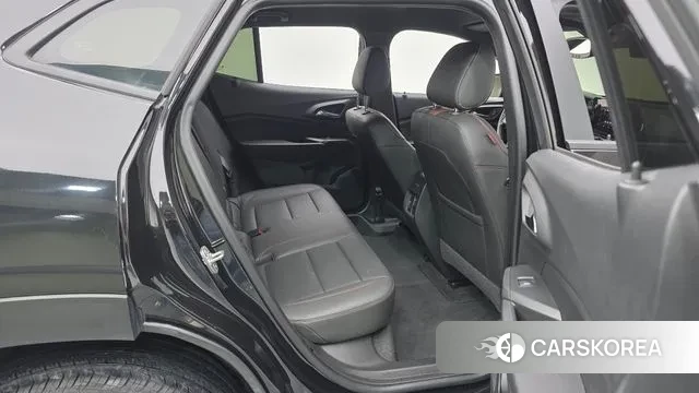 Chevrolet (GM Daewoo) Trax Crossover 2024 Черный из Кореи, фото 3