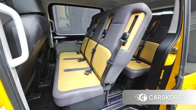 Hyundai Staria 2022 Желтый из Кореи, фото 3