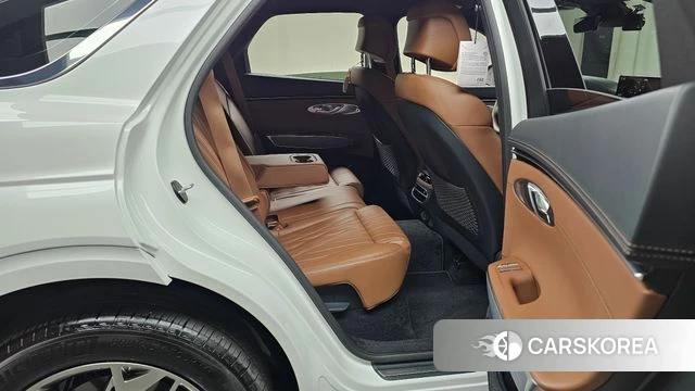 Genesis GV70 2023 Белый из Кореи, фото 3