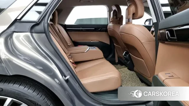 Hyundai Grandeur (GN7) 2023 Песочный из Кореи, фото 3