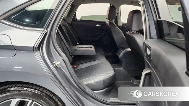 Volkswagen 7th Generation of Jetta 2022 Серый из Кореи, фото 3