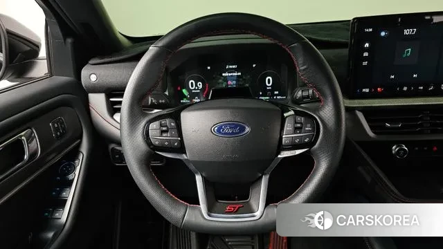 Ford Explorer 6th Generation 2024 Черный из Кореи, фото 3