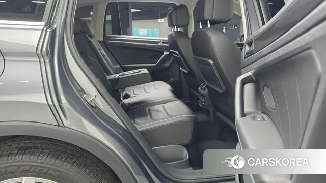 Volkswagen Tiguan second Generation 2020 Серый из Кореи, фото 3