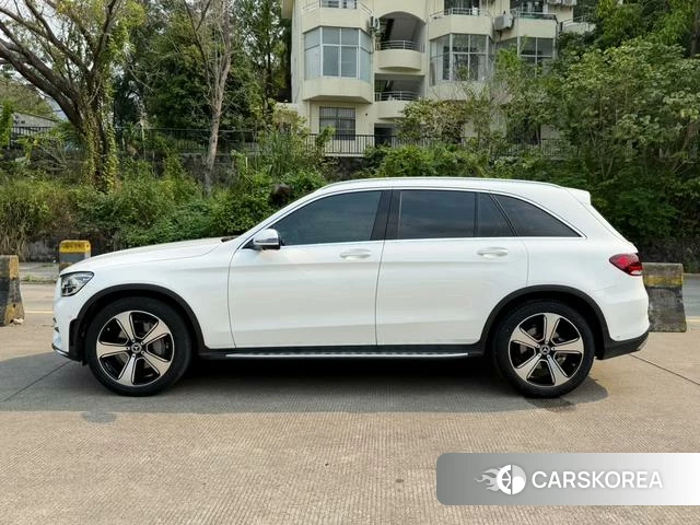 Mercedes-Benz GLC 2022 Белый из Китая, фото 3