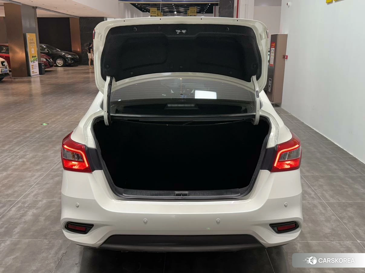 Nissan Xuan Yi 2021 Белый из Китая, фото 3