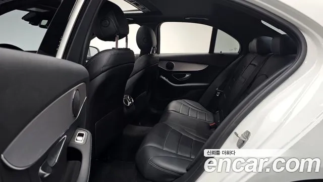 Mercedes-Benz C-Class W205 2018 Белый из Кореи, фото 3