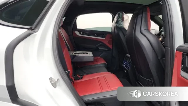 Porsche Cayenne (PO536) 2024 Белый из Кореи, фото 3