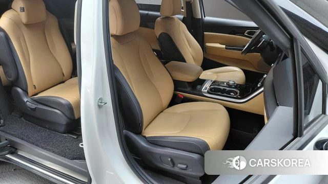 Kia Carnival 4th generation 2023 Белый из Кореи, фото 3