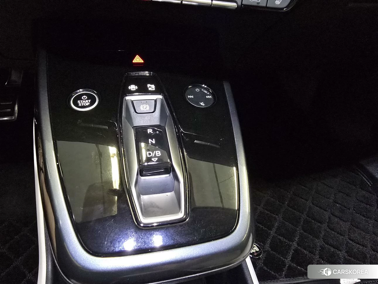 Audi Q4 2022 Синий из Китая, фото 3