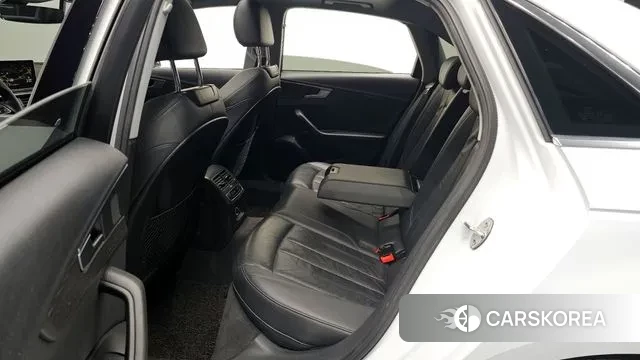 Audi A4 (B9) 2018 Белый из Кореи, фото 3