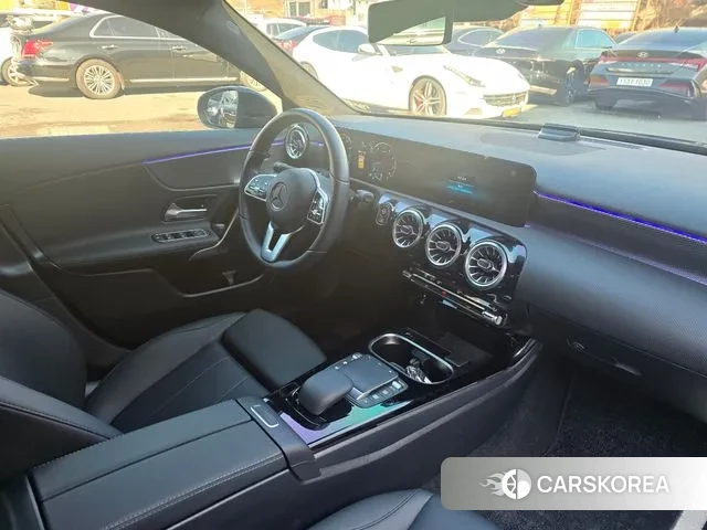 Mercedes-Benz A-Class W177 2022 Черный из Кореи, фото 3