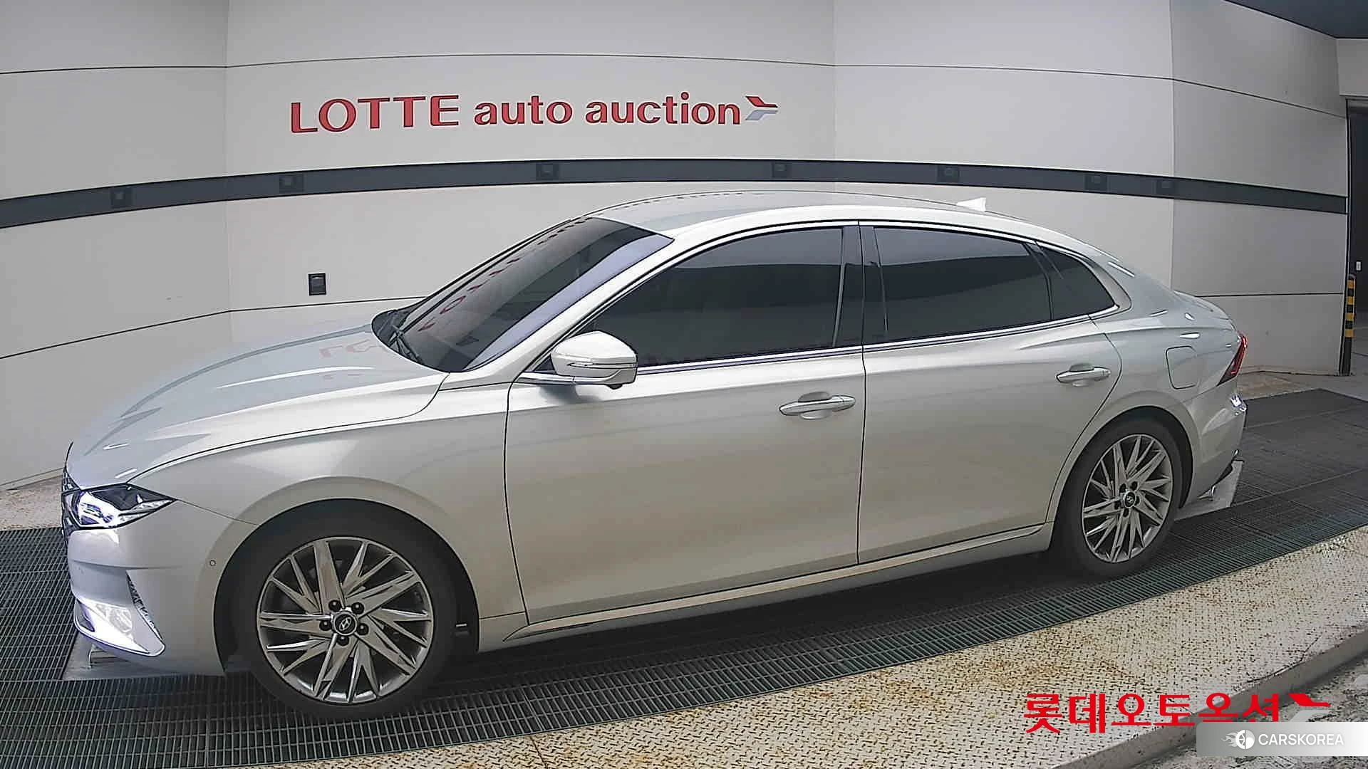Hyundai Grandeur 2020 Glowingsilver из Кореи, фото 3