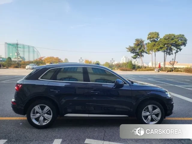Audi Q5 (FY) 2020 Серый из Кореи, фото 3