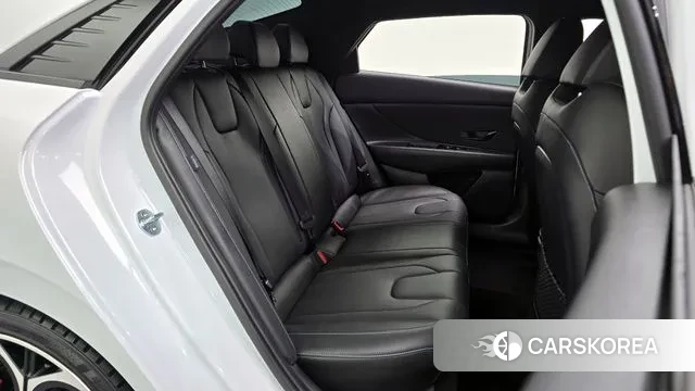 Hyundai The New Avante (CN7) 2024 Белый из Кореи, фото 3