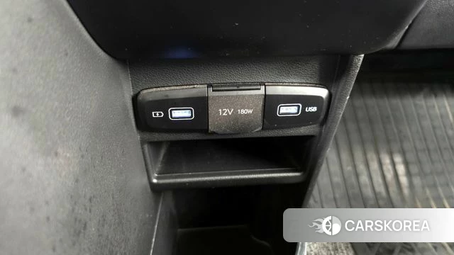 Hyundai Staria 2022 Белый из Кореи, фото 3