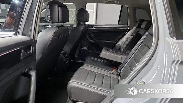 Volkswagen Tiguan second Generation 2021 Серый из Кореи, фото 3