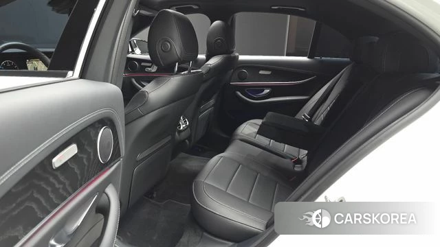 Mercedes-Benz E-Class W213 2023 Белый из Кореи, фото 3