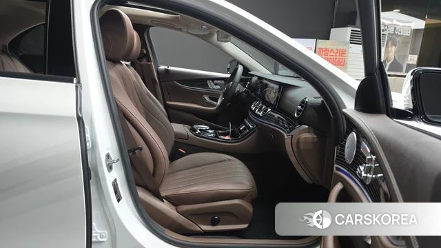 Mercedes-Benz E-Class W213 2020 Белый из Кореи, фото 3