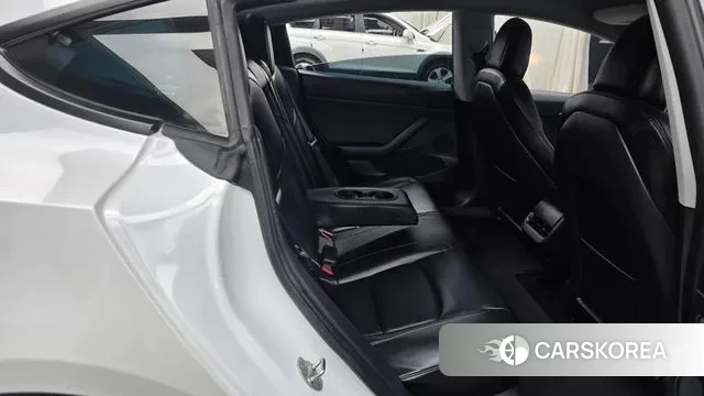 Tesla Model 3 2021 Белый из Кореи, фото 3