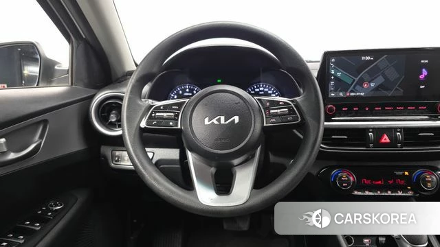 Kia The New K3 2nd generation 2021 Белый из Кореи, фото 3