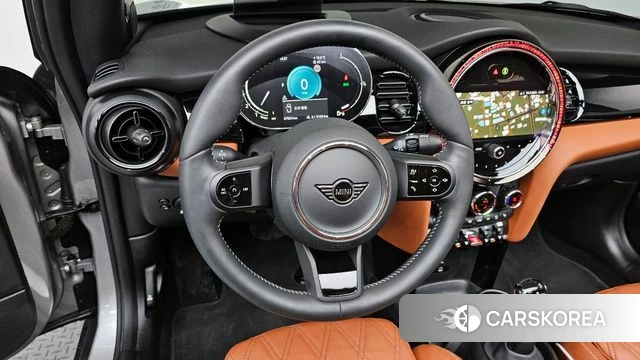 Mini Cooper S Convertible 2024 Серебряный из Кореи, фото 3