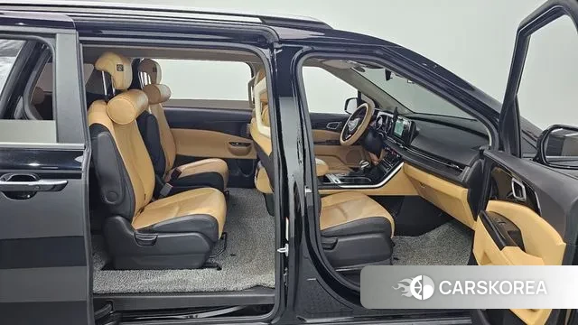 Kia Carnival 4th generation 2023 Черный из Кореи, фото 3