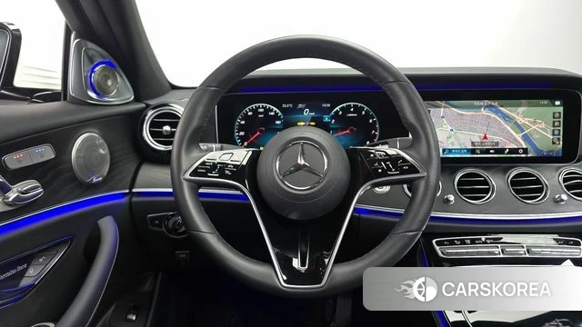 Mercedes-Benz E-Class W213 2023 Белый из Кореи, фото 3