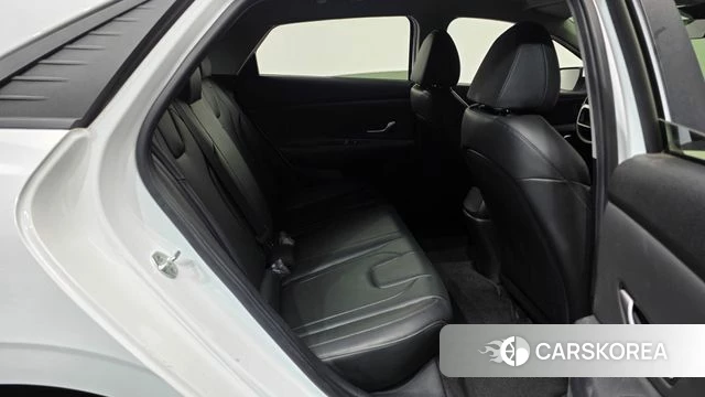 Hyundai Avante (CN7) 2022 Белый из Кореи, фото 3