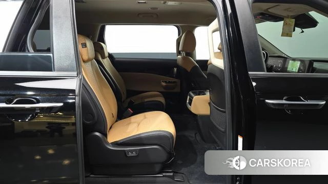 Kia Carnival 4th generation 2023 Черный из Кореи, фото 3