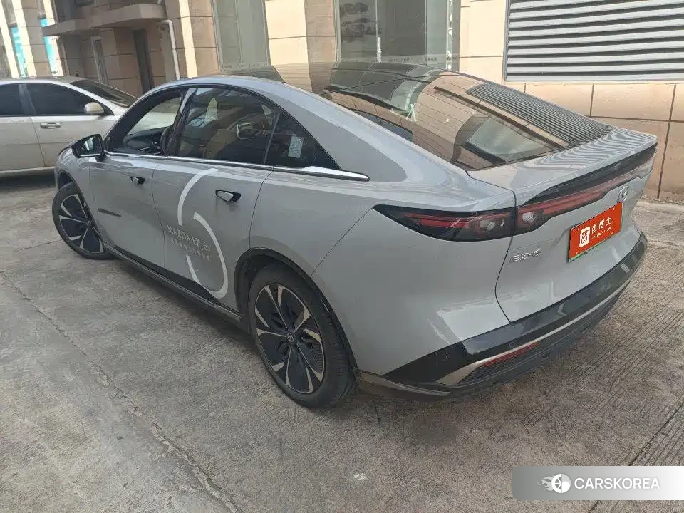 Mazda EZ-6 2024 Silver/gray из Китая, фото 3