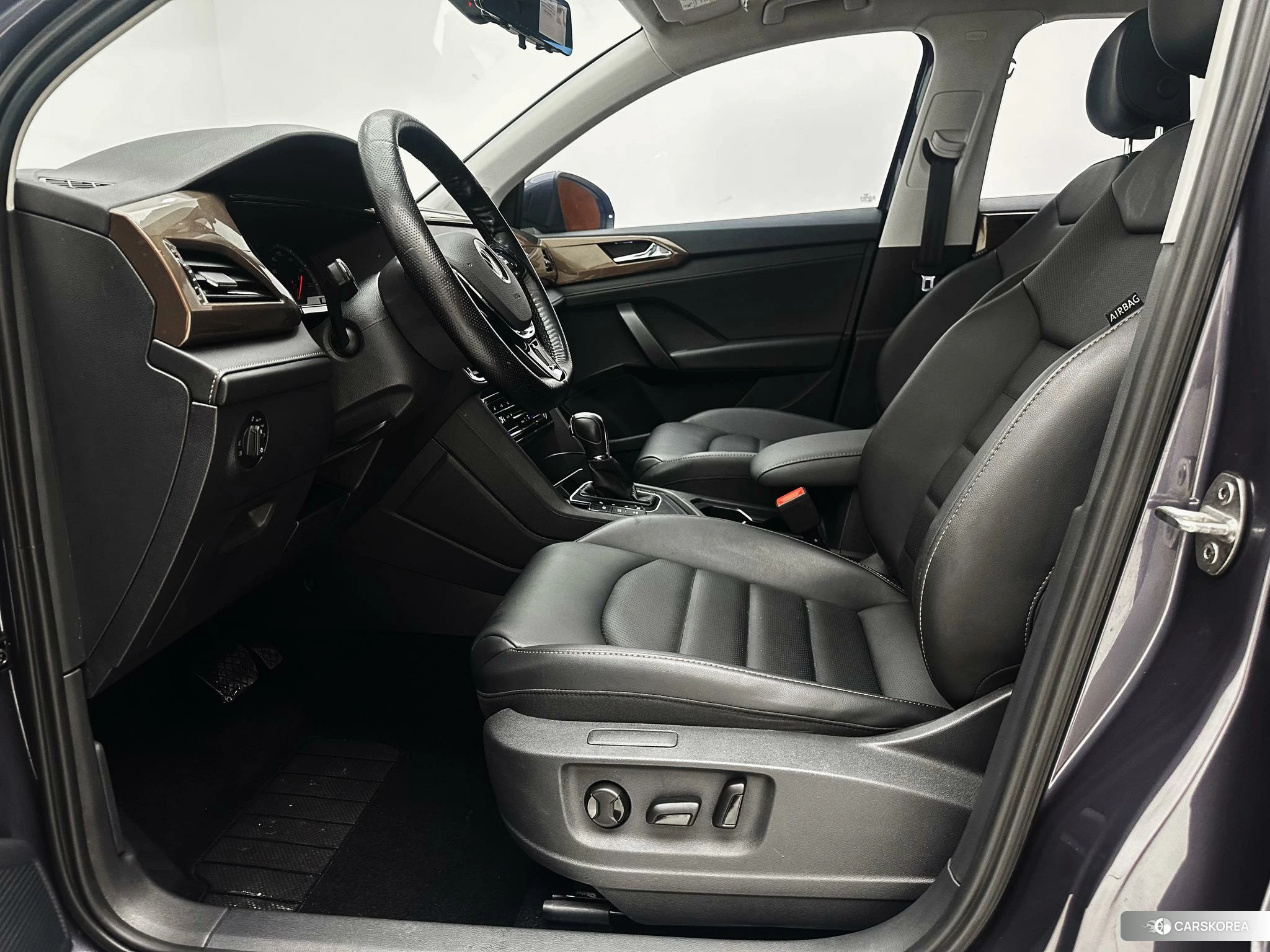 Volkswagen Tharu 2020 Синий из Китая, фото 3