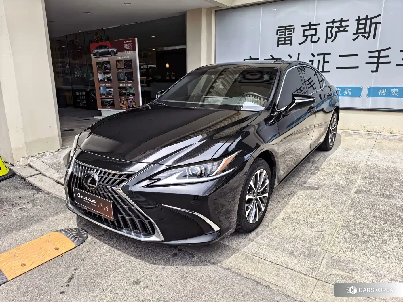 Lexus ES 2024 Черный из Китая, фото 3
