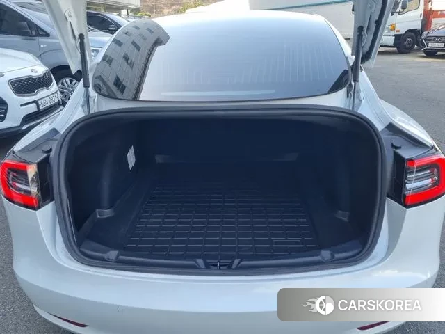 Tesla Model 3 2020 Белый из Кореи, фото 3