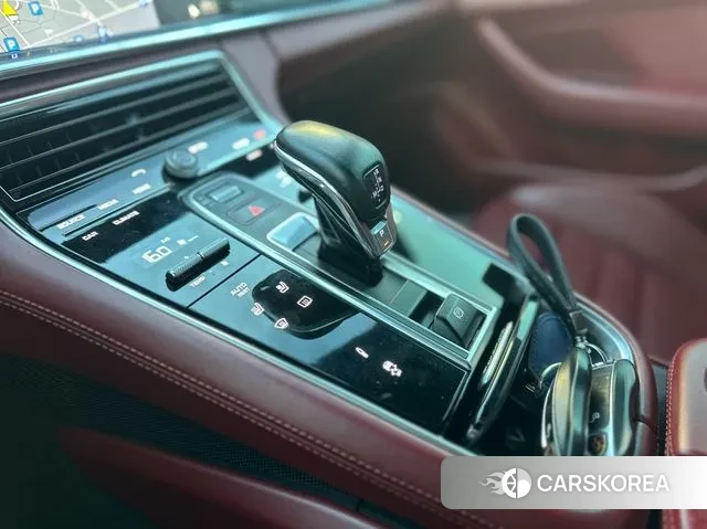 Porsche Panamera (971) 2018 Черный из Кореи, фото 3