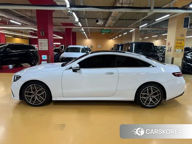 Mercedes-Benz E-Class W213 2023 Белый из Кореи, фото 3