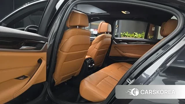 BMW 5 Series (G30) 2021 Серый из Кореи, фото 3