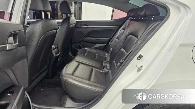 Hyundai Avante AD 2018 Белый из Кореи, фото 3