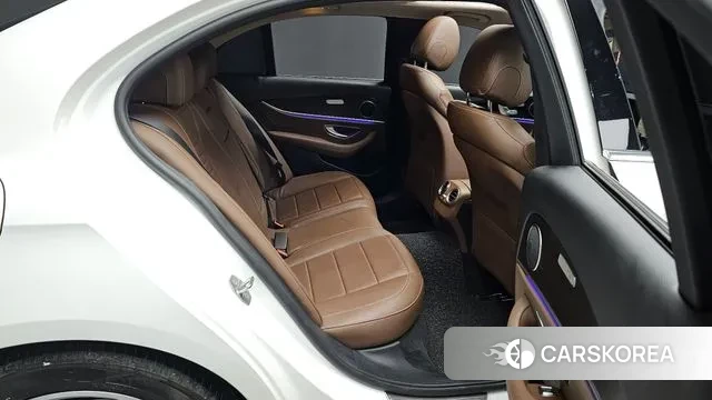 Mercedes-Benz E-Class W213 2018 Белый из Кореи, фото 3