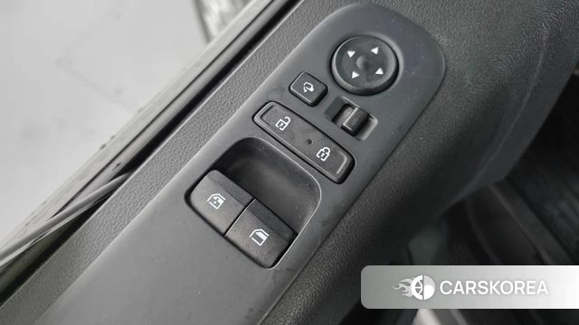 Hyundai Staria 2021 Серебристо-серый из Кореи, фото 3