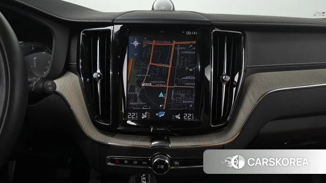 Volvo XC60 second Generation 2019 Белый из Кореи, фото 3