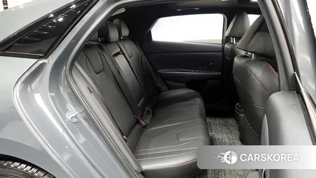 Hyundai The New Avante (CN7) 2023 Серый из Кореи, фото 3