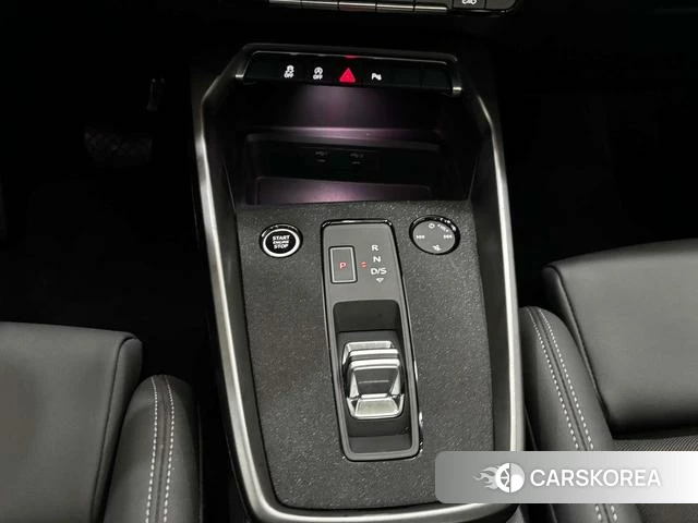 Audi A3 2024 Белый из Китая, фото 3