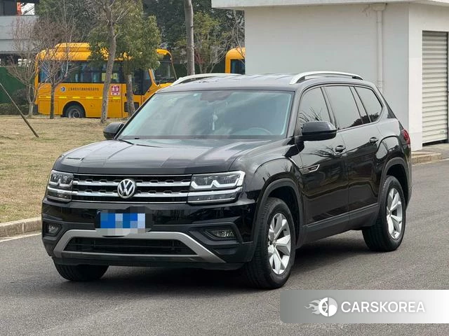 Volkswagen Tourang 2020 Черный из Китая, фото 3
