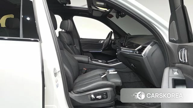 BMW X5 (G05) 2024 Белый из Кореи, фото 3