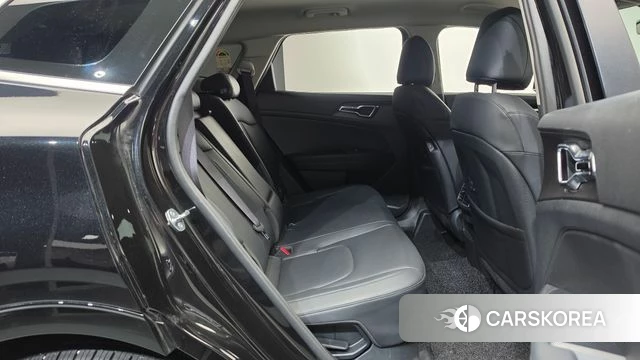 Kia The New Sportage 5th Generation Hybrid 2025 Черный из Кореи, фото 3