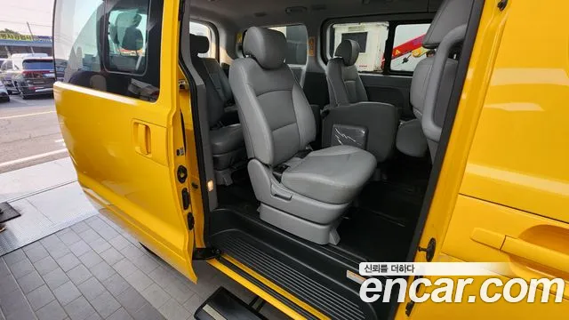 Hyundai The New Grand Starex 2021 Желтый из Кореи, фото 3